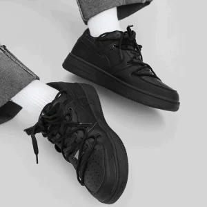 TOTAL BLACK